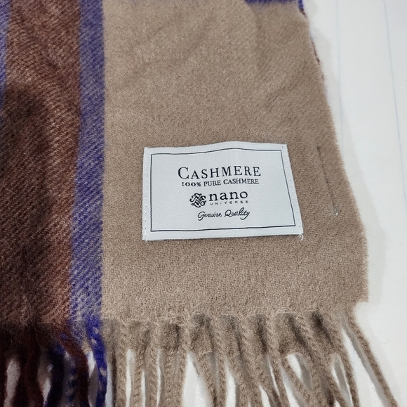 Nano Universe 💯 Cashmere  20 by 75 inches - Picture 5 of 10